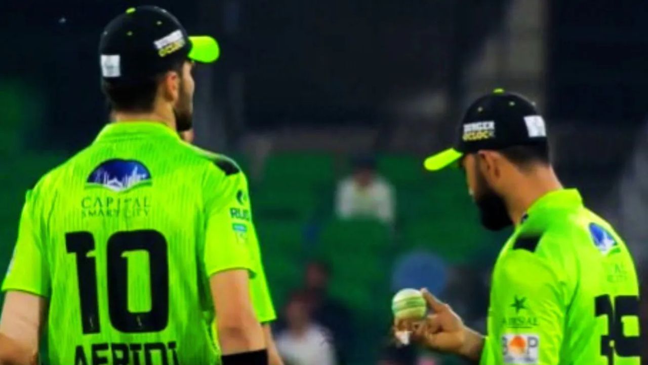 বল টেম্পারিং ক্রিকেট বিতর্ক ইতিহাস